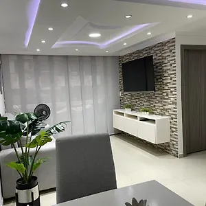 Apartamento Karey Apto Amoblado Frente Al Mar, Santa Marta (Magdalena)